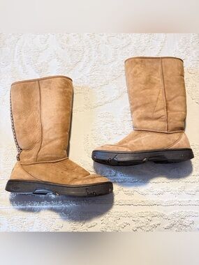 UGG Chestnut Suede Shearling-Lined Short Boot